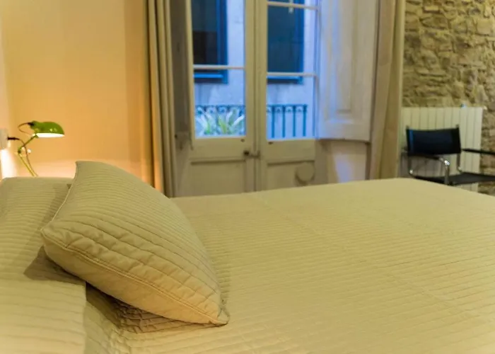 Bed and Breakfasts in Girona