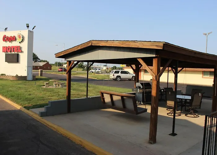 Motels in South Hutchinson