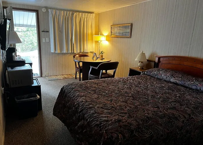 Motels in Uniontown