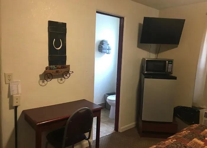 Motels in Windom