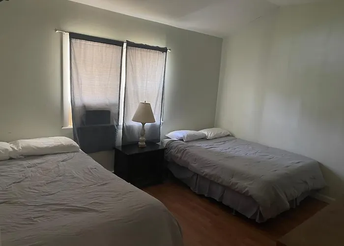 Motels in Mashpee