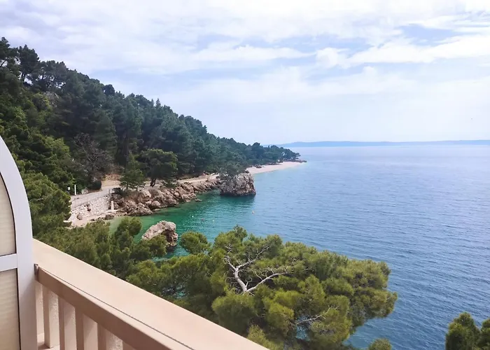 Top 21 Guest House in Brela