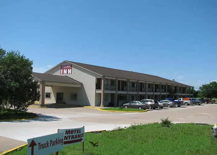Motels in Marlin