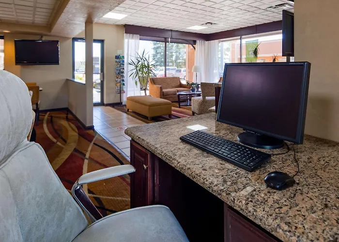 Motels in Monterey