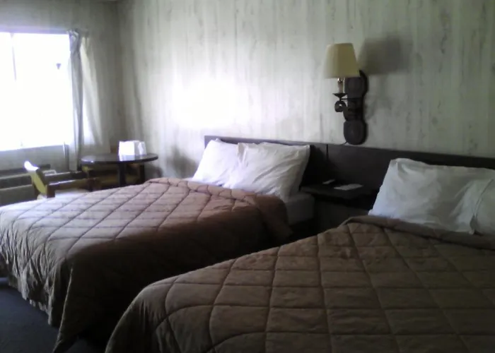 Motels in Green River