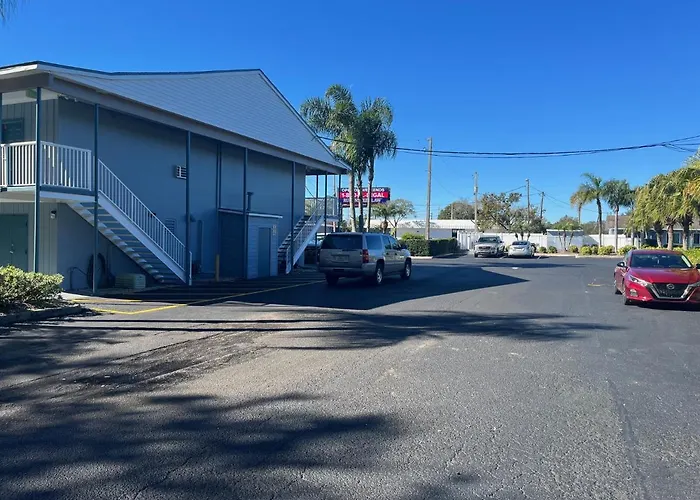 Motels in Brandon