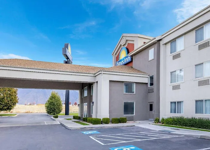 Motels in Tooele