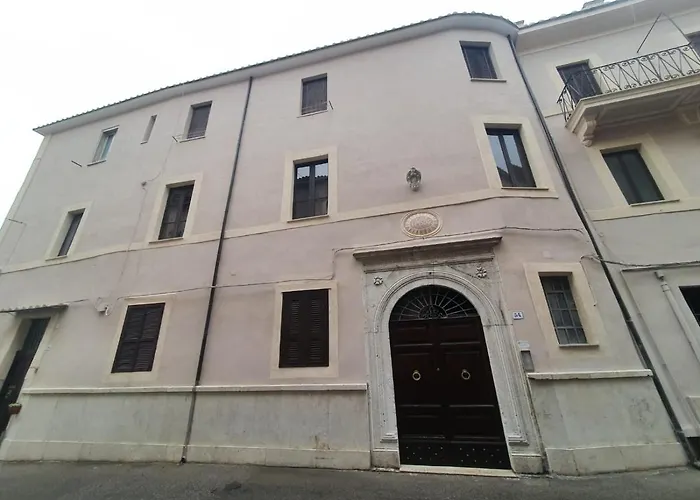 Pensions in Tivoli