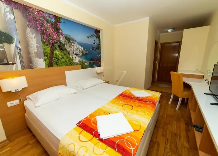 Cheap Hotels in Budva