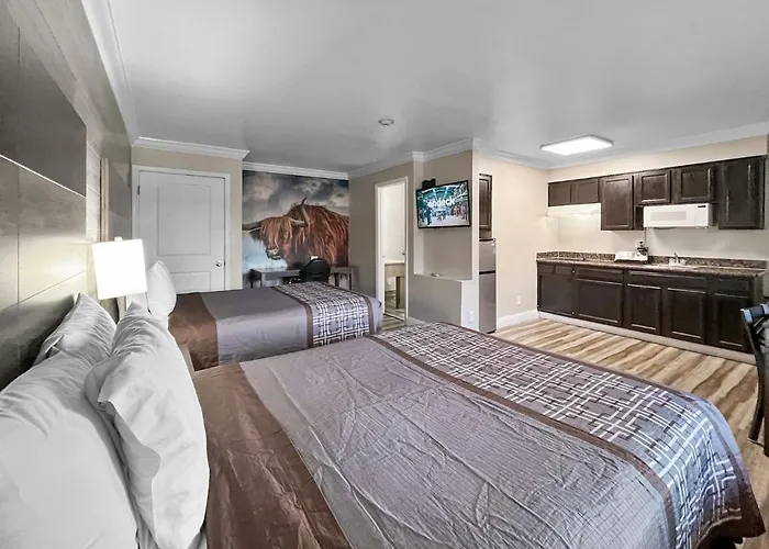 Motels in Clovis