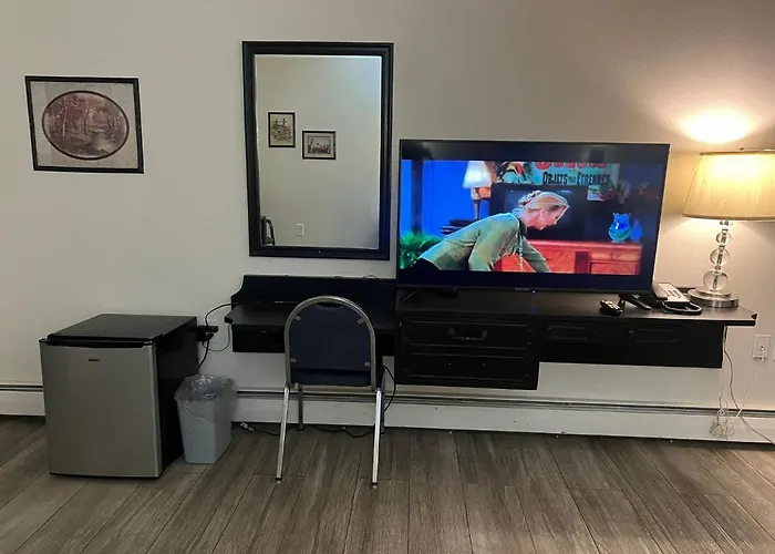 Motels in Bennett