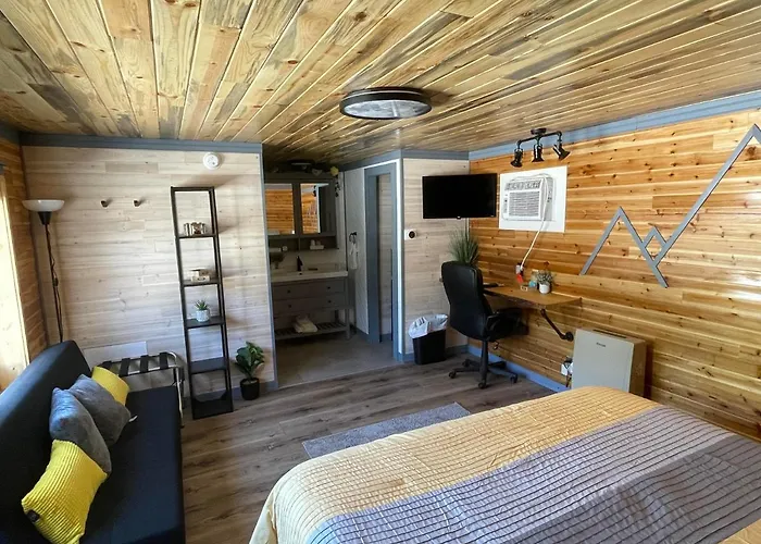 Motels in Baker