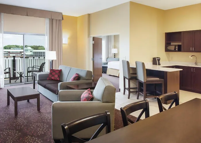 Cheap Hotels in Sandusky