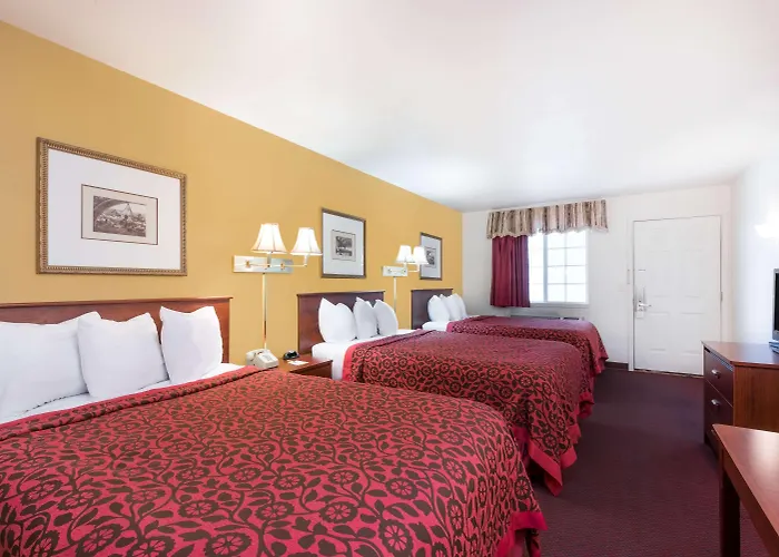 Motels in Andover