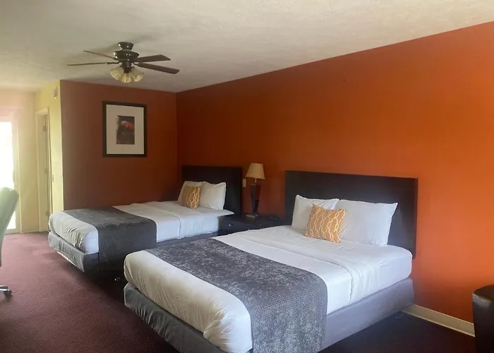 Motels in Berryville