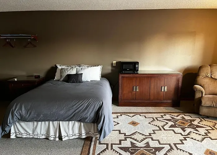 Motels in McCook