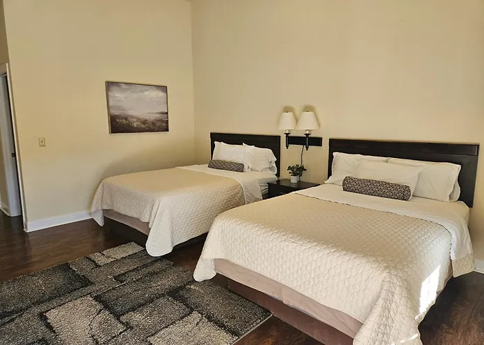 Motels in Ligonier