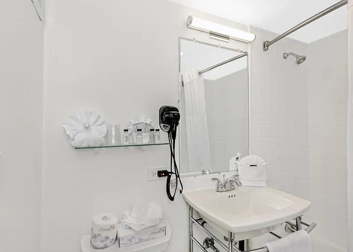 Motels in Elmhurst