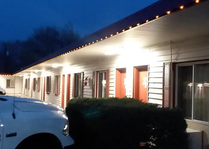 Motels in Green Mountain Falls