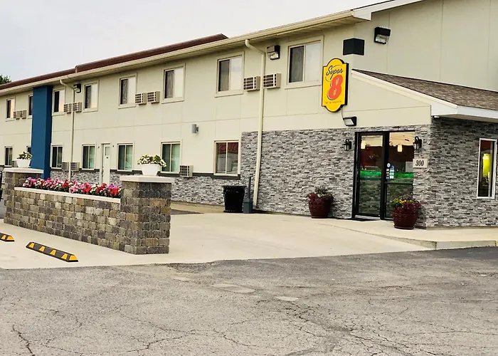 Motels in Fulton