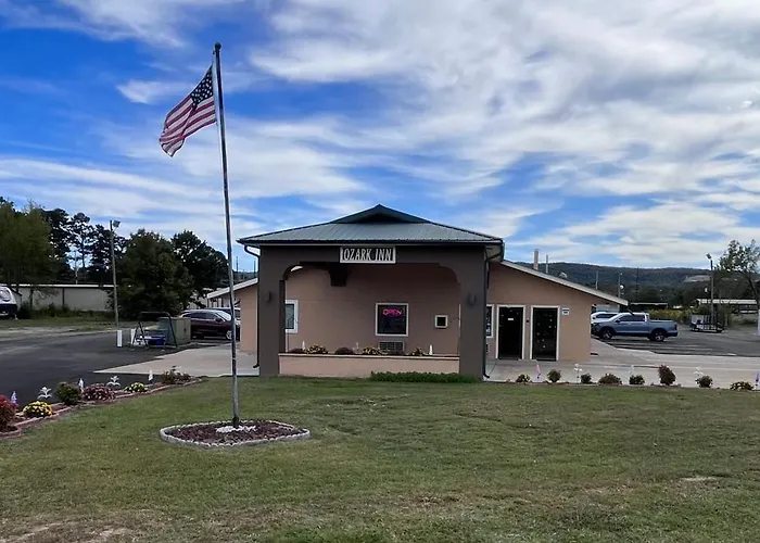Motels in Mena