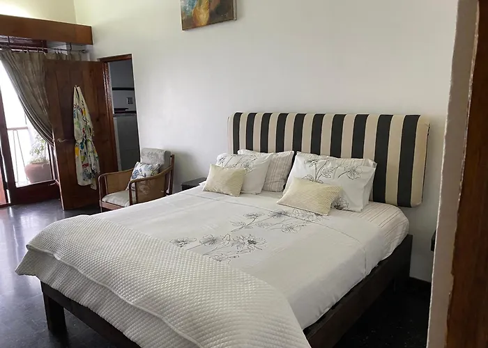 Bed & Breakfast in Kingston
