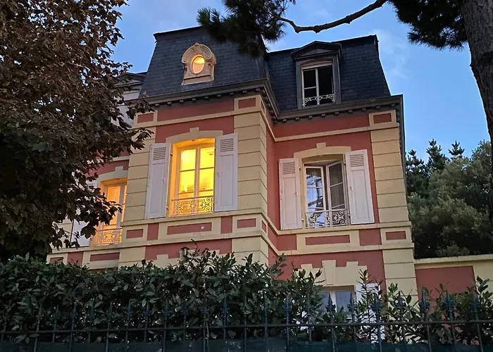 Bed and Breakfasts in Dinard