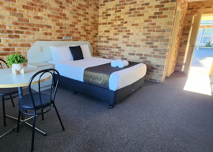 Motels in Wingham