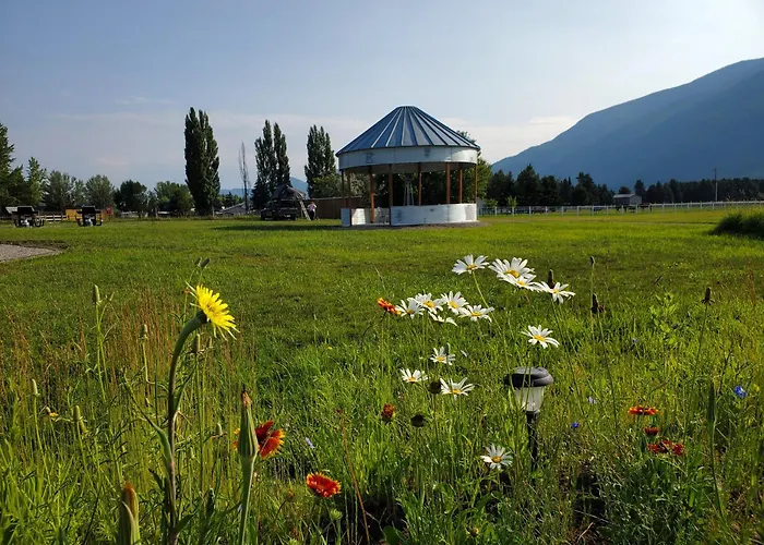 Motels in Columbia Falls
