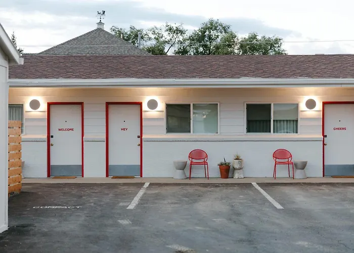 Motels in Silverton