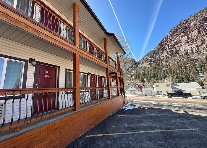 Motels in Cimarron