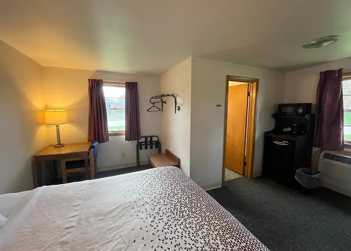 Motels in Fremont