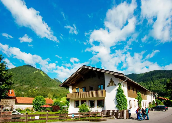 Hostels in Kreuth