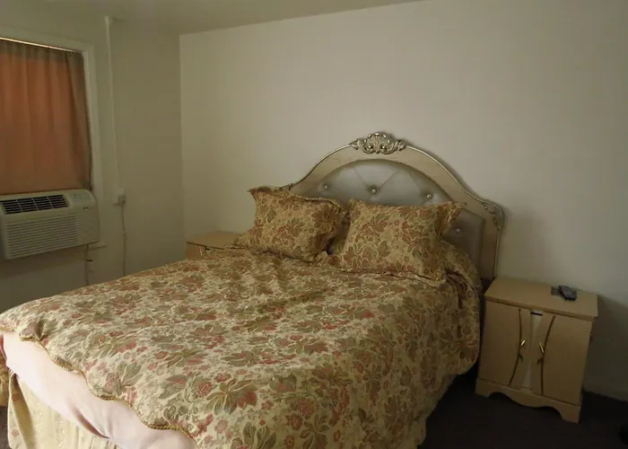 Motels in Ellsworth