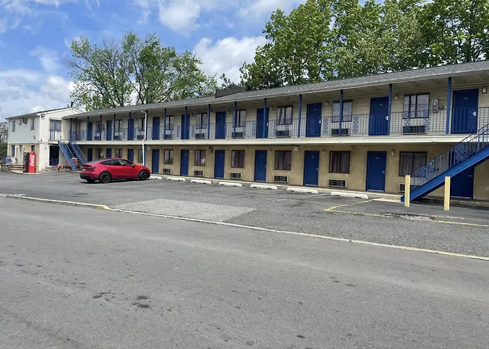 Motels in Elizabeth