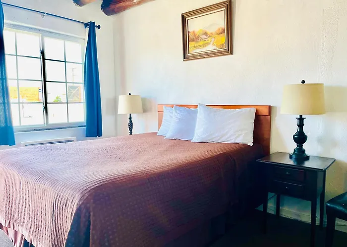 Motels in Espanola