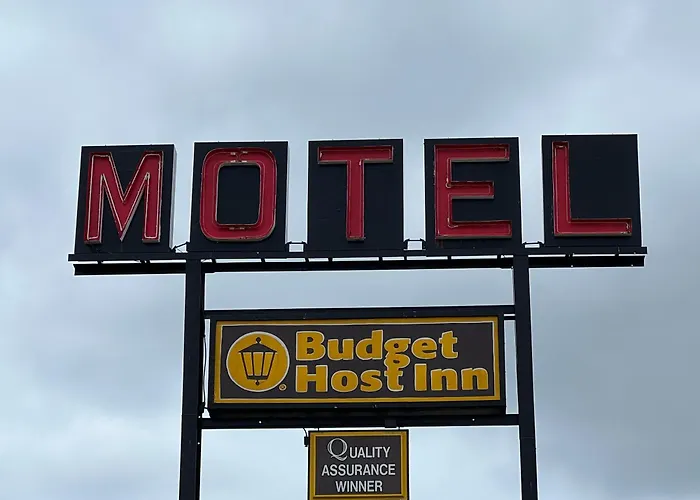 Motels in Elmdale