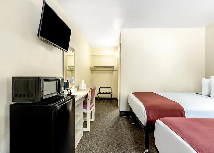 Motels in Fanning Springs