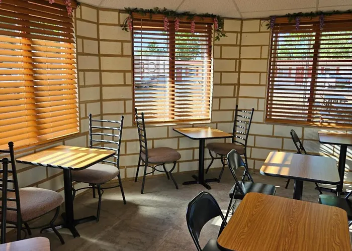 Motels in Pueblo West