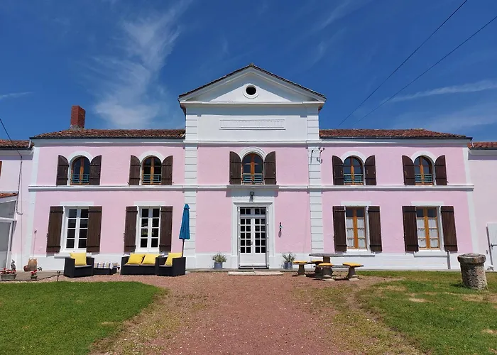 Chambres d'hotes à Saint-Jean-dʼAngély