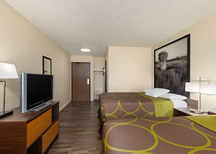Motels in Dodge City