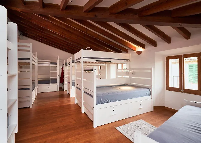 Hostels in Sóller