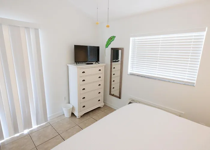Motels in Siesta Key