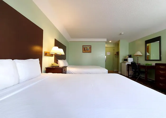 Motels in Whitecourt