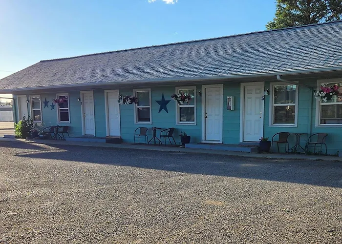 Motels in Meeteetse
