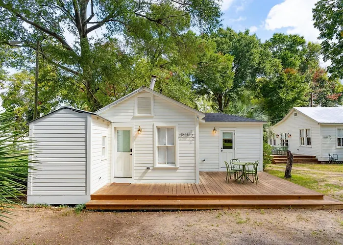Motels in Mount Pleasant