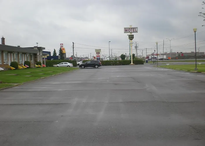 Motels in Vaudreuil-Dorion