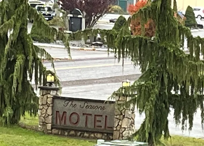 Motels in Morton