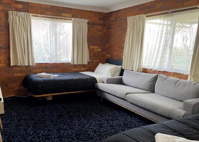 Motels in Guyra