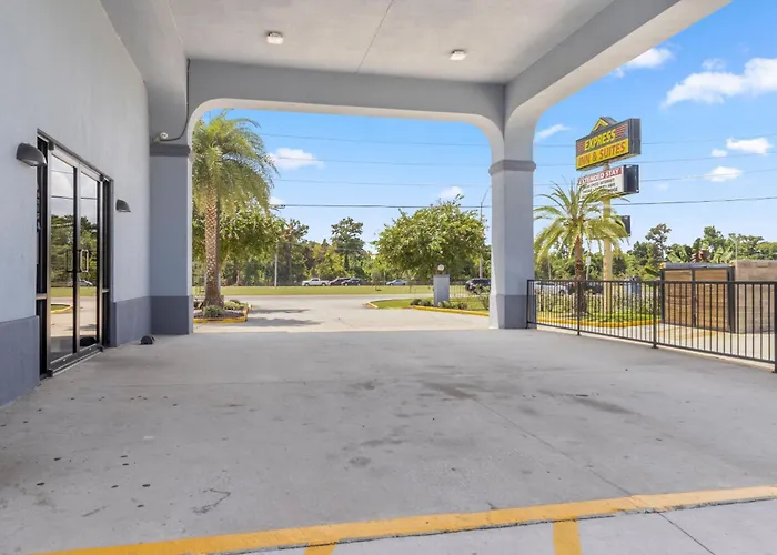 Motels in Mandeville